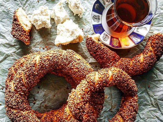 1. Güzel başlayalım: Simit