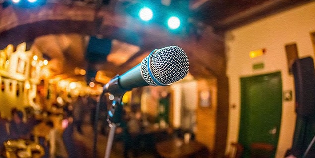 İçişleri Bakanı Süleyman Soylu bu gece saat 00.00'dan itibaren 81 ilde kafeterya ve restoranlarda müzik yayınının sona ereceğini duyurdu.