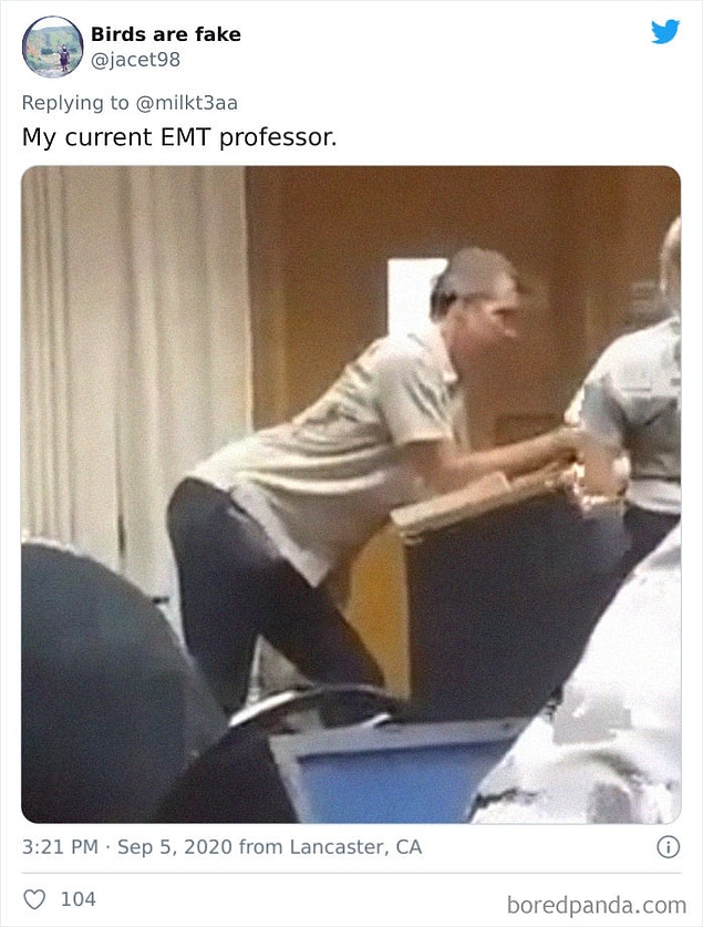 15. "Şu anki ilk yardım tıp teknisyeni profesörümüz"