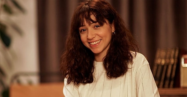 2. Zeynep Bastık çok iyi bir sanatçı değil.