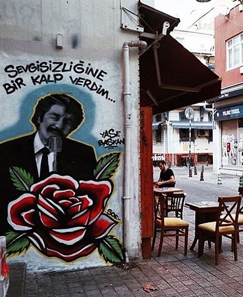 Kadıköy Belediyesi'nin Duvardaki Graffiti ve Mural Çalışmalarını Kapatması Mülkiyet Tartışmasına Döndü