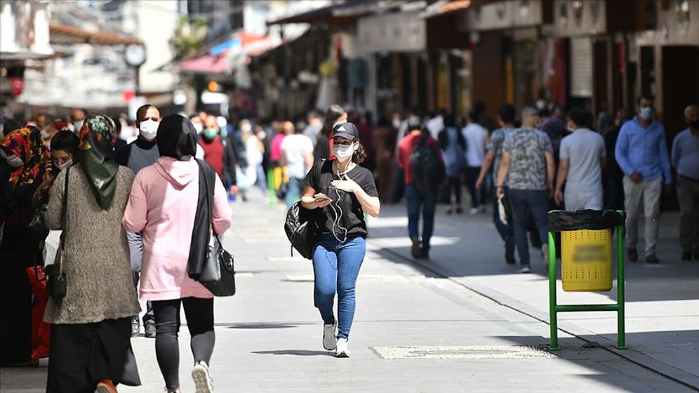 Sakarya'da Maske Takmayanların 'Cezası': En Az 10 Kitap Okuyacaklar