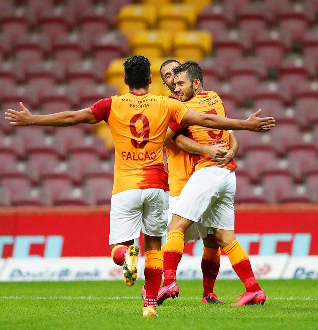 28. dakikada Galatasaray, Emre Kılınç'ın golü ile maçta farkı ikiye çıkardı.