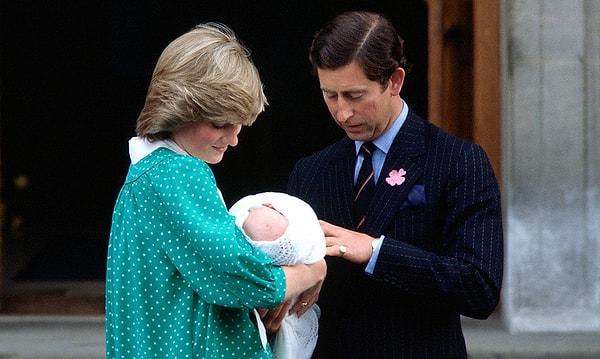 4. Prenses Diana'nın dört aylık hamileyken kendine zarar vermesi...