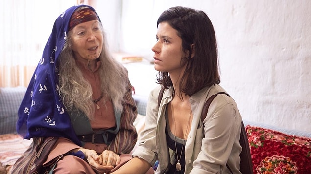 Bildiğiniz üzere geçtiğimiz perşembe günü Atiye'nin 2. sezonu Netflix'te yayınlandı.