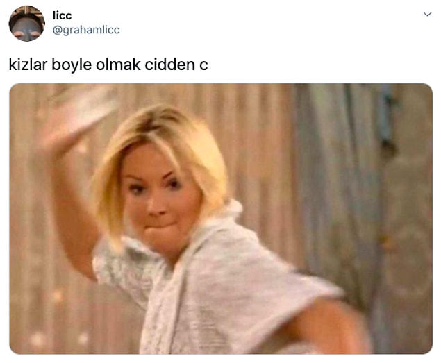 Ama kadınlar olarak bıktık vallahi de artık. Çareyi de her zamanki gibi şaka yapmakta buluyoruz 😂