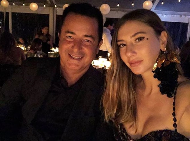 "Güzel şeyler paylaşmışsın, sonra duygusal şeyler bitmiş. Duygusal olarak enerjimiz bitti, bir şeylere karar verdik. Ayrılmaya karar verdik ve dostça ayrıldık. Bir gerilim kalmasını anlamıyorum, bunları gördükçe de üzülüyorum."