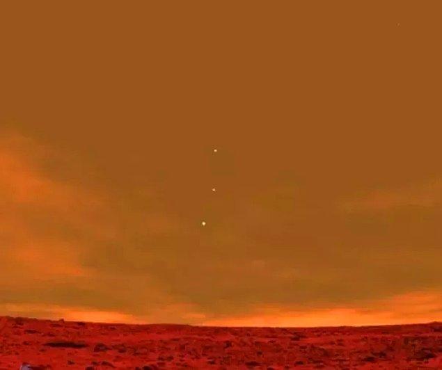 6. Mars'tan görünen Dünya, Jüpiter ve Venüs.