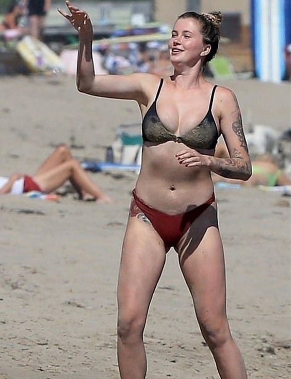 3. Модель не боится выкладывать в сеть неотфотошопленные фото, чтобы преподать людям, свихнувшихся на идеальности фото, небольшой урок