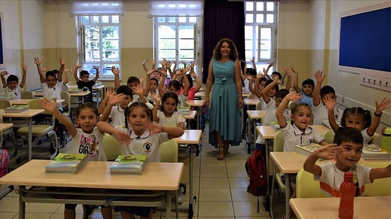 Salgının Gölgesinde Yüz Yüze Eğitim Başlıyor: Öğrenciler Temassız Oyunlar Oynayacak