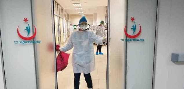 Türkiye'de de vaka sayısı 301 bin 348'e ulaştı
