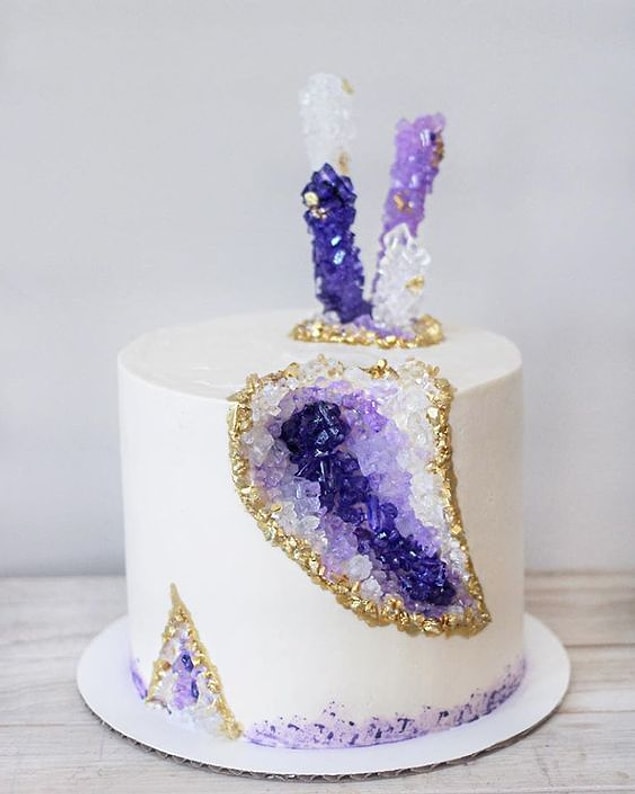 23. Geode Cake