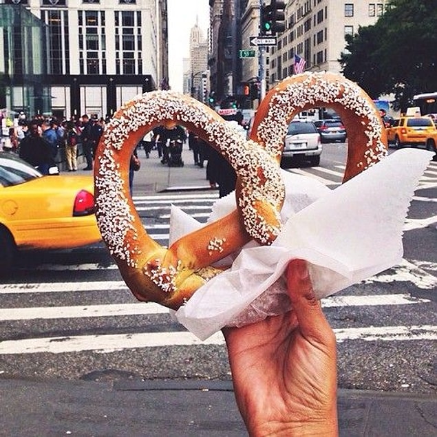 12. Pretzel