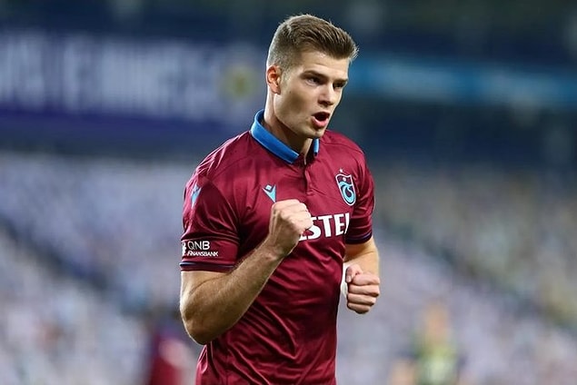 3. Alexander Sörloth ➡️ RB Leipzig