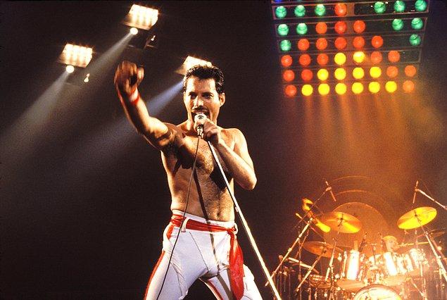 Queen'in efsanesi Freddie Mercury Hint kökenlidir.