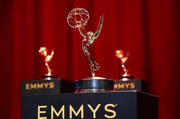 Televizyon dünyasının en prestijli ödüllerinden olan, TV yapımları için Oscar olarak kabul edilen Emmy’nin bu seneki sahipleri belli oldu.