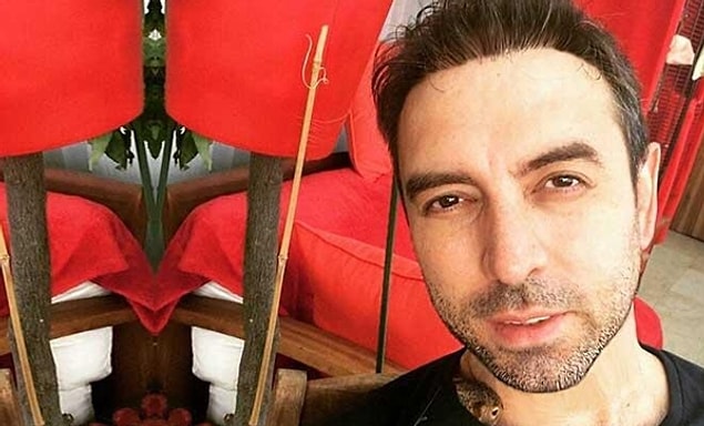 Tanıştıralım, kendisi Tayfun Demir. Geçmişte kendini ölü gösteren ancak bir yandan da YouTube'da oldukça popüler biri haline gelen bir isim. Bu olayı bu kadar ilginç kılan da bu zaten.