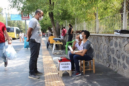 Pandemi Döneminde Yeni Bir İş Kolu: HES Kodunu Geçim Kaynağı Yaptı