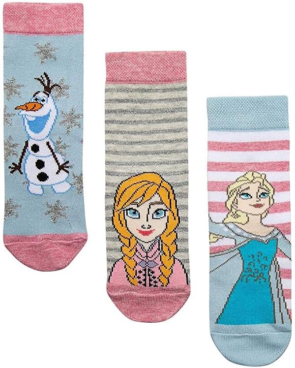 16. Elsa ve Olaf aşkına. Koton'un 3'lü çorap seti indirimde, sadece 11 TL!