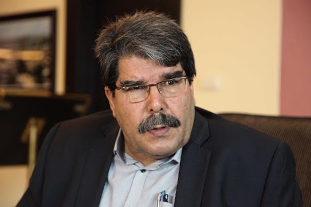 27 Eylül'de HDP Eş Başkanı Selahattin Demirtaş ve 4 Ekim'de PYD lideri Salih Müslim, Ankara hükûmetinden diğer Kürt kantonlarındaki silahların Kobani'ye Türkiye toprakları üzerinden aktarılması için koridor açmasını talep etti.