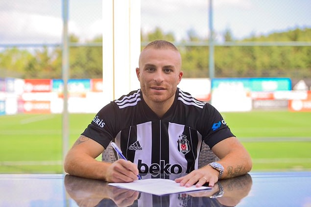 GOL | 90+1. dakikada Beşiktaş'ta Gökhan Töre, skoru 4-1 yaptı.