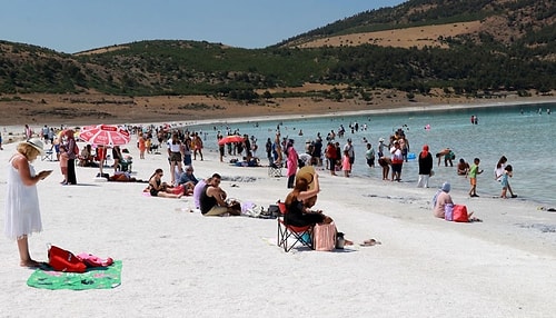 Salda Gölü'nün 'Beyaz Adalar' Bölgesinde Göle ve Plaja Giriş Yasaklandı