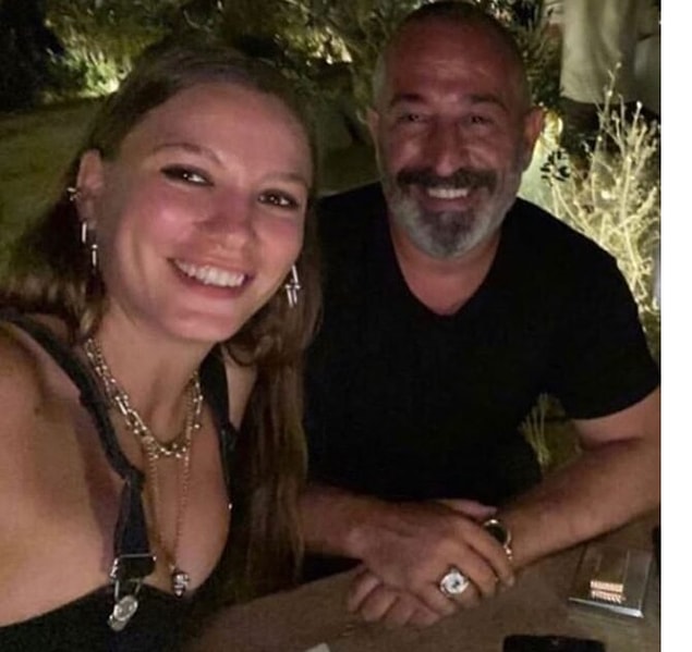 4. Genellikle kameralardan uzak duran çiftte Serenay Sarıkaya, Cem Yılmaz'dan 5 cm daha uzun.