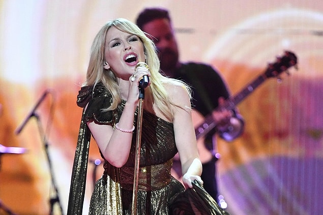 8. Başarılı şarkıcı Kylie Minogue 55 yaşında ve hiç evlenmedi.