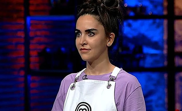 2. MasterChef yarışmacısı Duygu, söyledikleriyle herkesi duygulandırdı: "Eski eşimden şiddet gördüm. Nişanlım tarafından aldatıldım!"