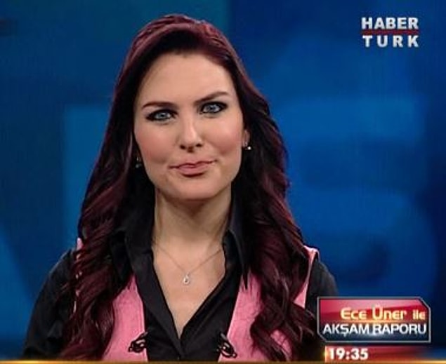 Ece Üner yıllar içinde NTV, CNN Türk ve HaberTürk gibi birçok kanalda spikerlik ve sunuculuk yaptı, bilenler bilir.