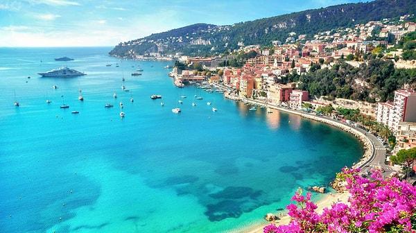 Akdeniz ve Alpler'in mükemmel buluşması ile tam senlik; Fransız Rivierası!