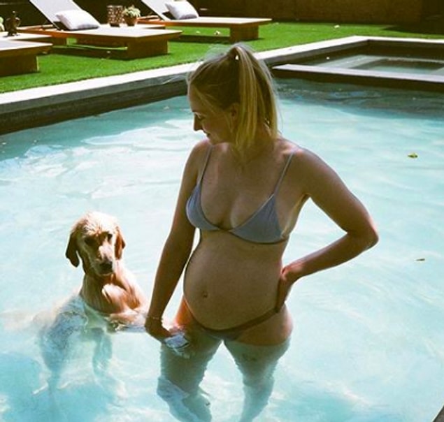 10. Sophie Turner ilk kez hamilelik pozlarını paylaştı!