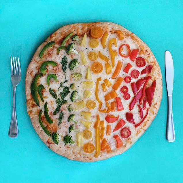 5. Diyete başlamanın en iyi yolu: yiyemeyecek kadar güzel bir pizza.