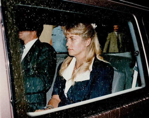 15. Karla Holmoka ve Paul Bernardo, Karla'nın küçük kız kardeşi Tammy de dahil olmak üzere üç kadına tecavüz edip öldüren evli bir çiftti.