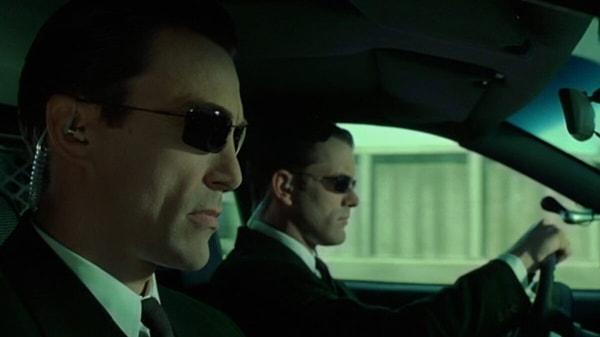 20. Matrix’in 2022’de vizyona girecek devam filmi için orijinal üçlemede yer alan bir karakterin daha geri döneceği açıklandı. Önceki filmlerde Ajan Johnson karakterine hayat veren Daniel Bernhardt, yeni filmde de karşımıza çıkacak.