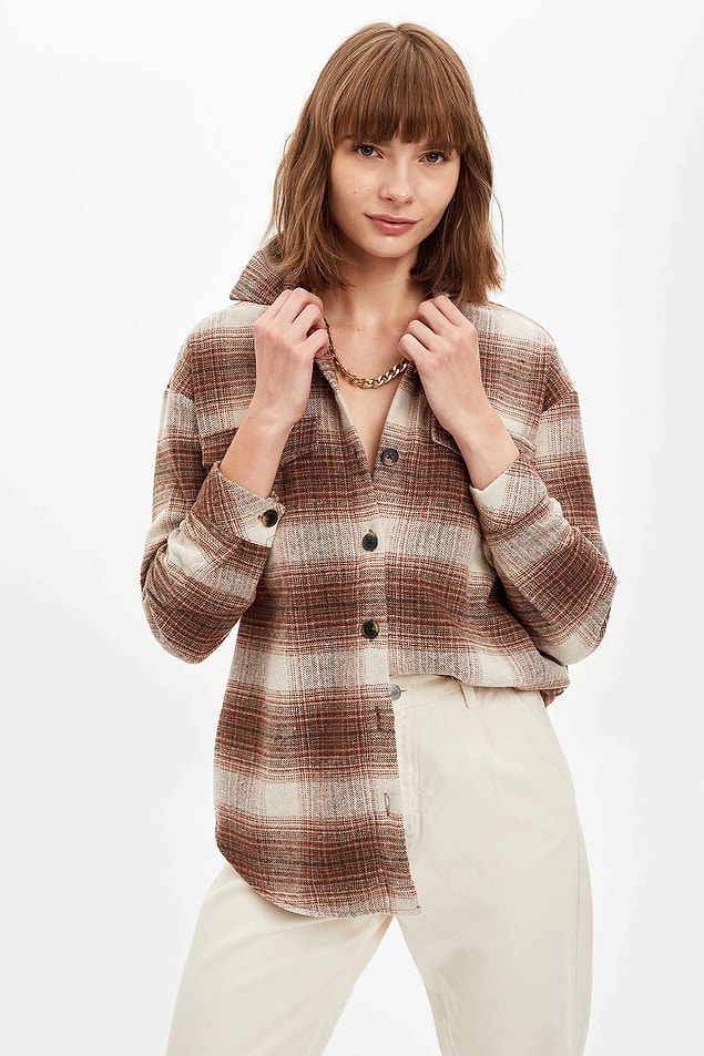 14. Ekose seviyorsan burası senlik. Retro oversize gömlek ceketin fiyatı 89 TL. Başka renkleri de var.