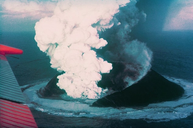 4. Surtsey Adası - İzlanda