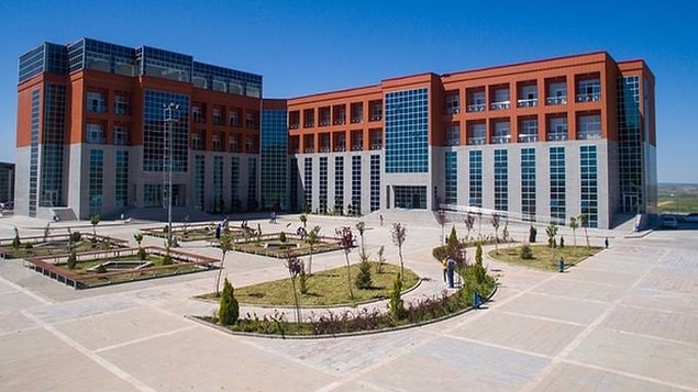 121. Batman Üniversitesi