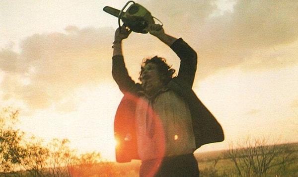 3. 107 Kalori - The Texas Chainsaw Massacre (1974)