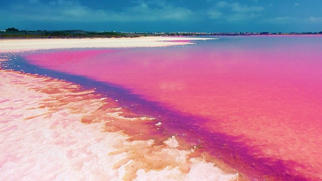 4. Retba Gölü, Senegal