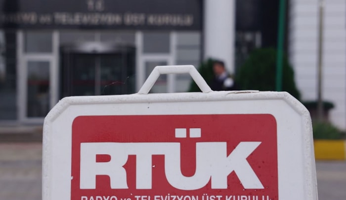 RTÜK 'Sayıştay Raporu' Haberlerini Eleştirdi: 'Devlet Kurumlarını Yıpratmaya Yönelik Habercilikten Vazgeçilmeli'