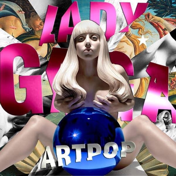 Aynı "Gazing Ball"  Jeff'in Gaga'nın Artpop albümü için yaptığı heykelin önünde görünüyor.