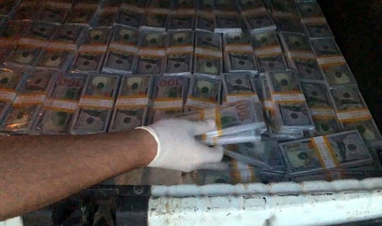 4 Kişi Gözaltında: Mersin'de Sahte 1 Milyon 800 Bin Dolar Ele Geçirildi