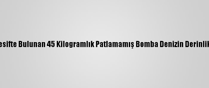 Avustralya'da Resifte Bulunan 45 Kilogramlık Patlamamış Bomba Denizin Derinliklerine Bırakıldı