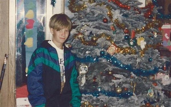 13 yaşındaki Nicholas Barclay, 1994 yılında arkadaşlarıyla basketbol oynarken kayboluyor.