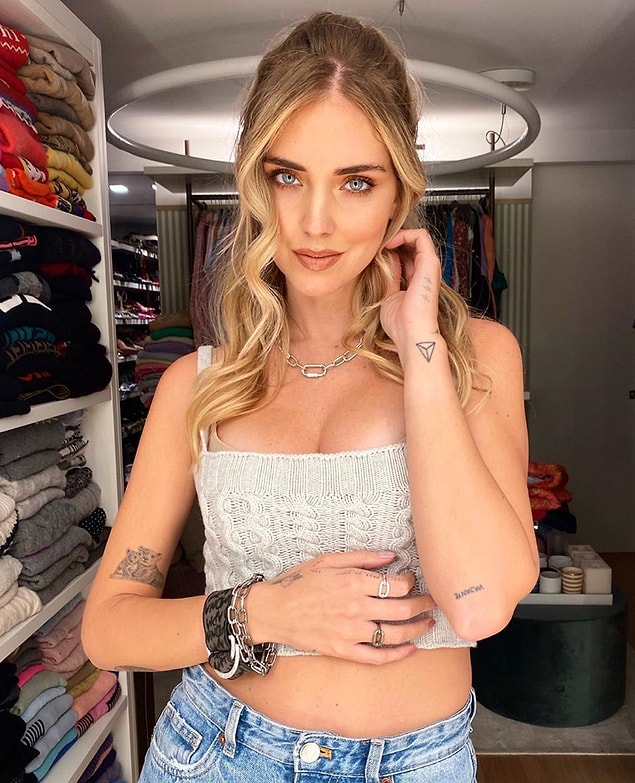 Tasarımcı ve model Chiara Ferragni, hepimizin büyük bir ilgiyle takip ettiği birisi biliyorsunuz ki...Özellikle Instagram hesabıyla birlikte tüm dünyaya adını duyurdu diyebiliriz.