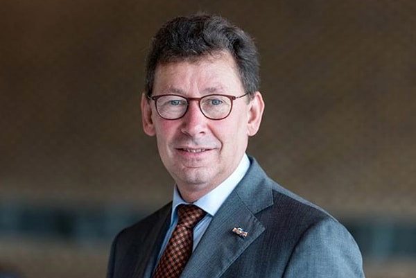 11. Clemens Cornielje