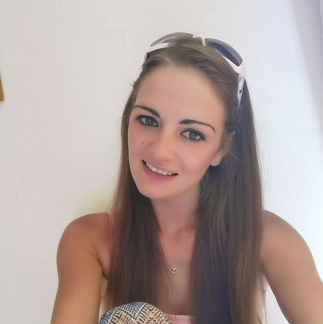 Sizleri nişanlısının dört yıldır başka bir kadınla gizli bir ilişki yaşadığını öğrenen kalbi kırık gelin adayı ile tanıştıralım.