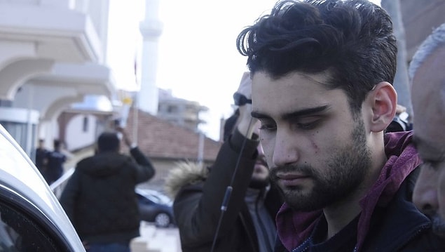 Kadir Şeker salona gelerek duruşmaya katıldı.