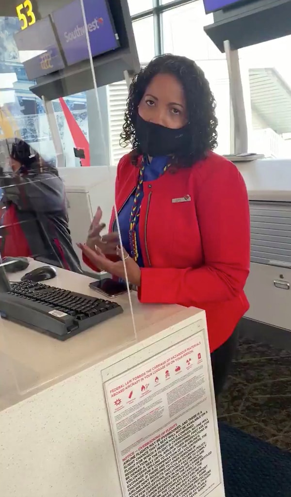 После инцидента, которым она поделилась в социальных сетях, ее поддержка тысячи женщин.